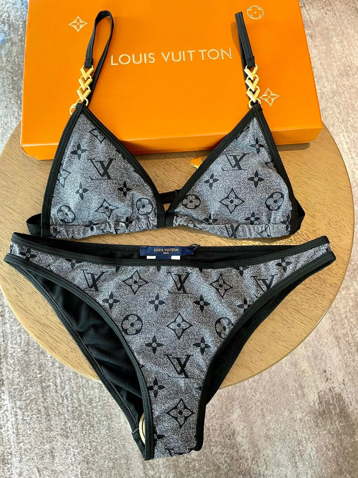 CLTH256 LB Match Monogram Bikini Set / SizeS/M/L