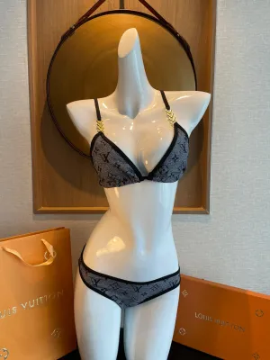 CLTH256 LB Match Monogram Bikini Set / SizeS/M/L