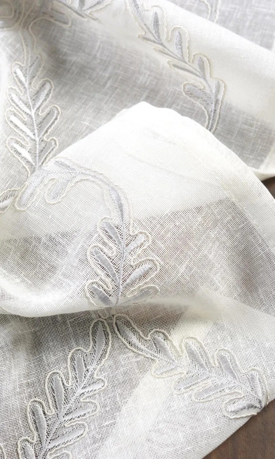 'Gypsum' Sheer Floral Embroidered Roman Shades (White/ Cream)